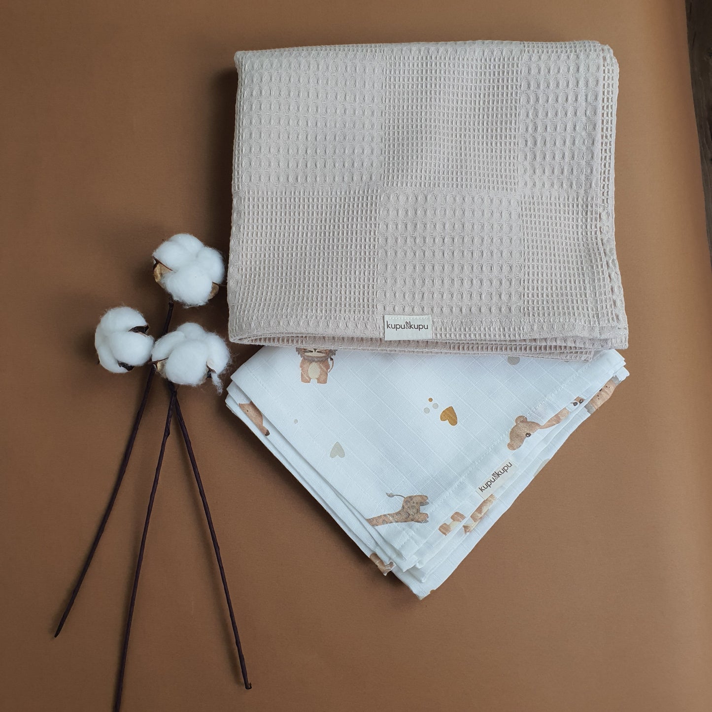 Waffle Pike & Aslan Baskılı Müslin Örtü Seti