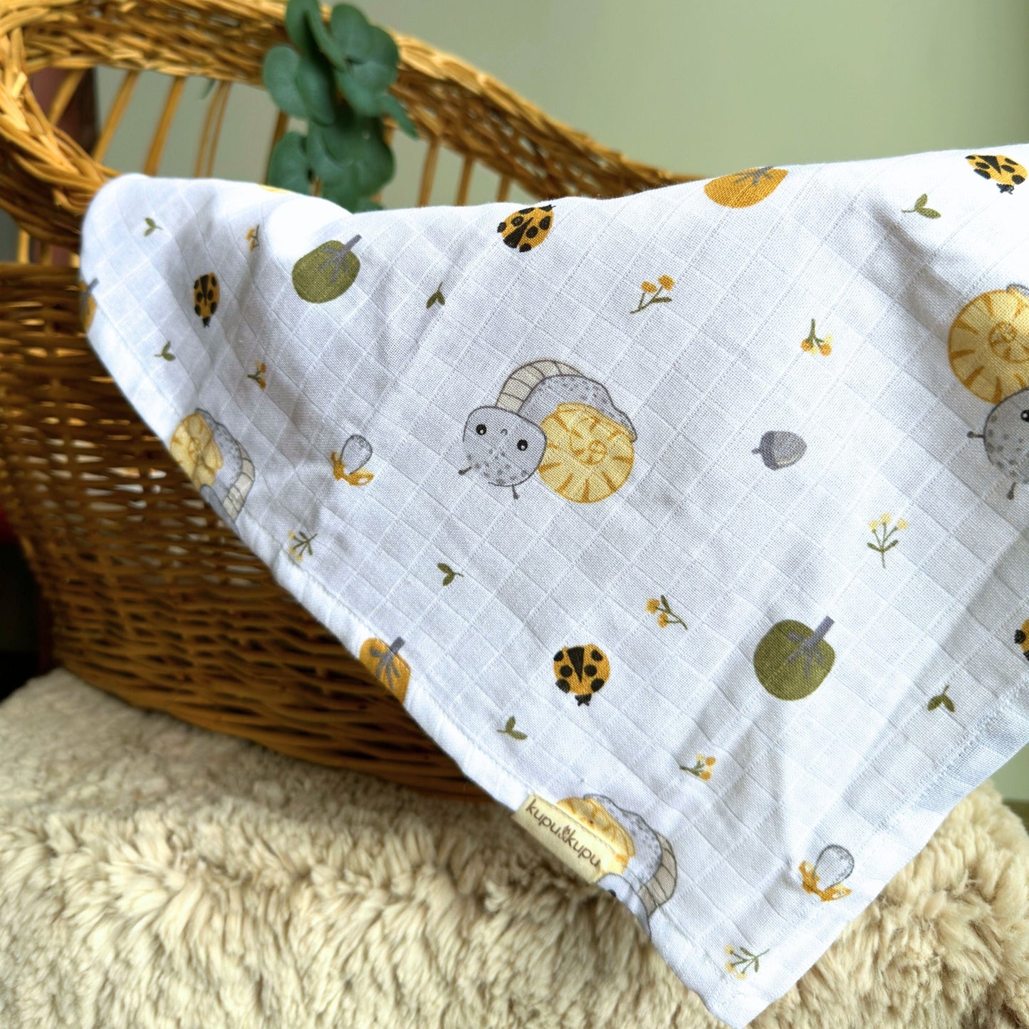 Waffle Pike & Aslan Baskılı Müslin Örtü Seti